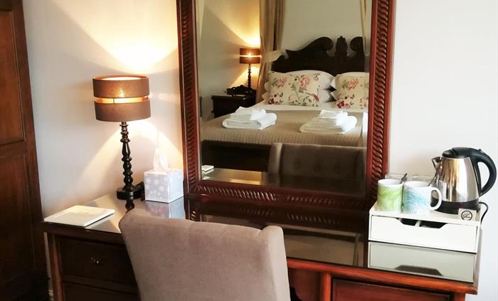 Room 6 - Dressing table